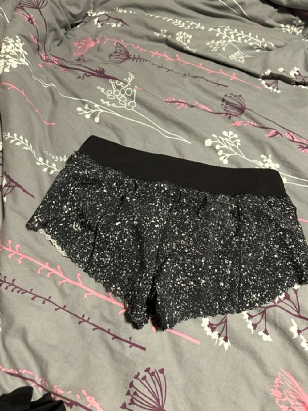 Lululemon size 6 shorts